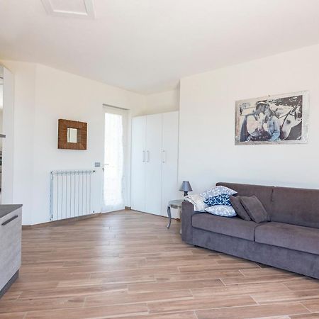 Joivy Villa Guanna - Charming Flat With Garden Bracco ภายนอก รูปภาพ
