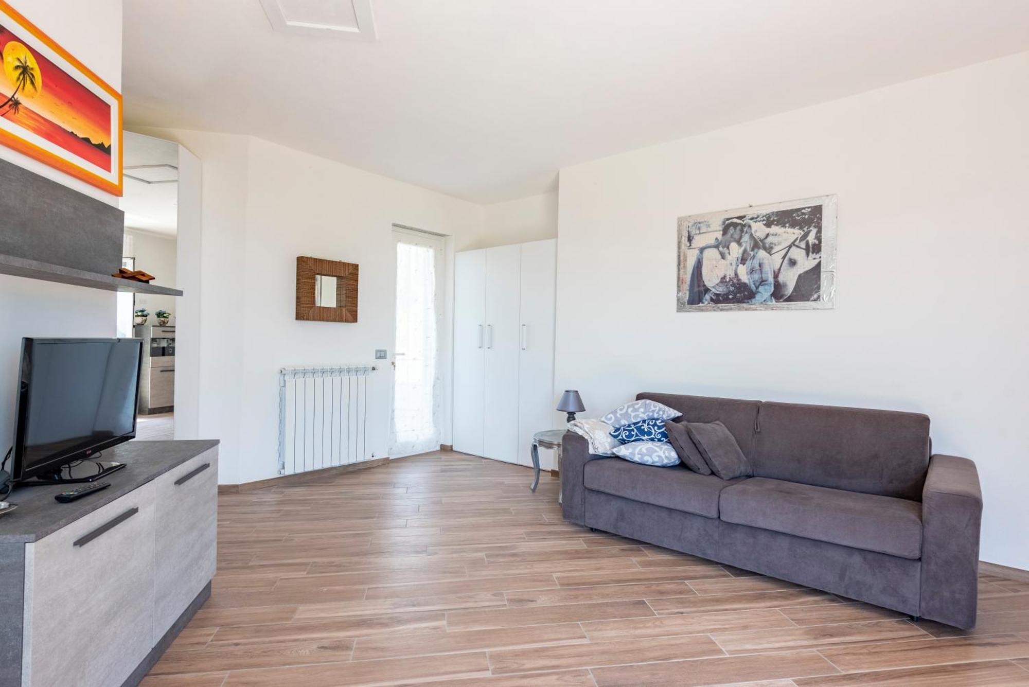 Joivy Villa Guanna - Charming Flat With Garden Bracco ภายนอก รูปภาพ