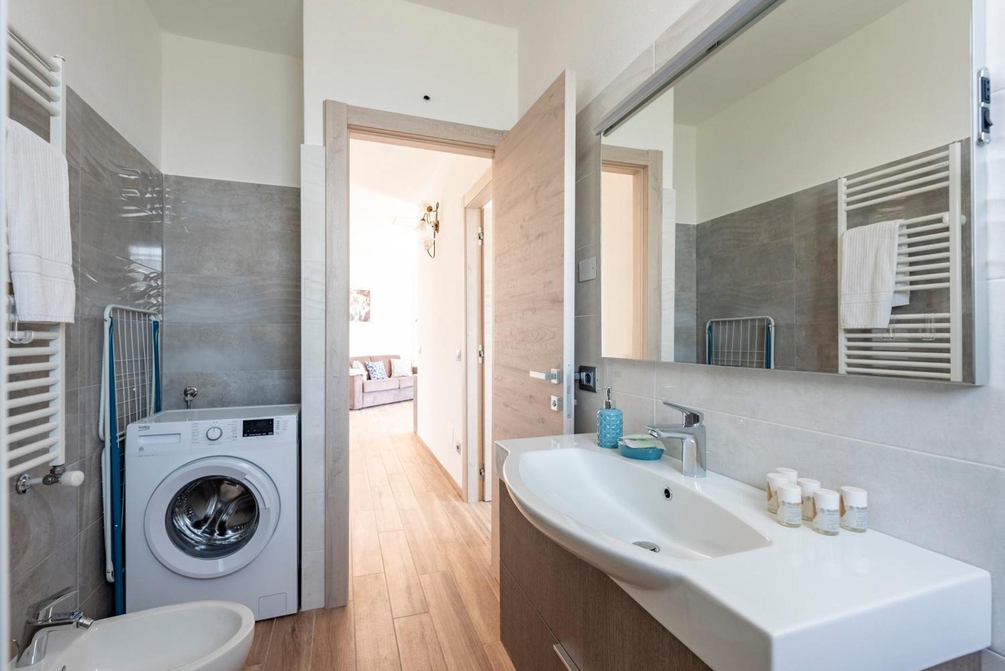 Joivy Villa Guanna - Charming Flat With Garden Bracco ภายนอก รูปภาพ