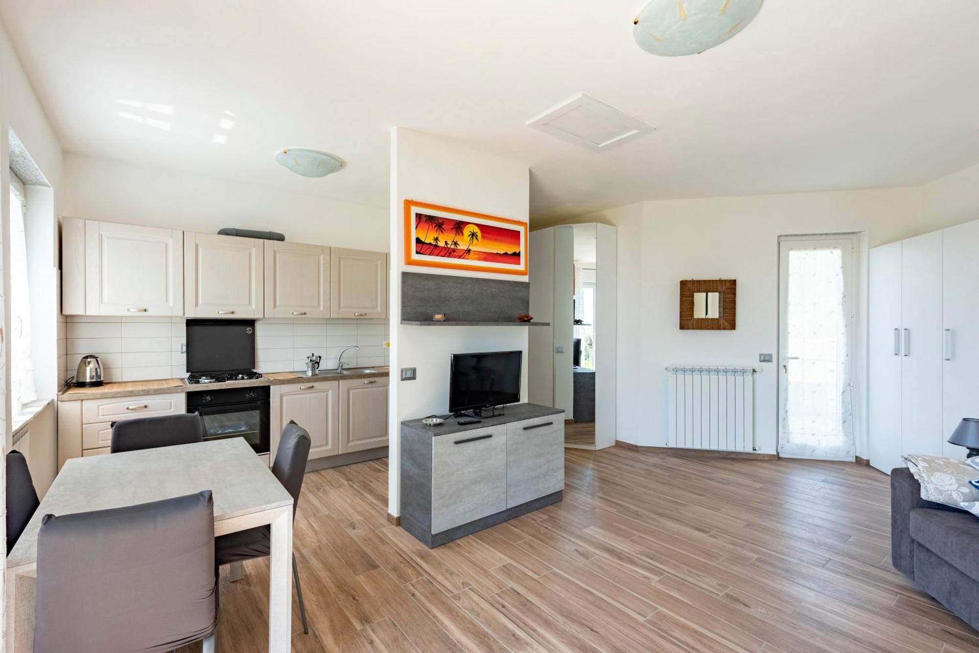 Joivy Villa Guanna - Charming Flat With Garden Bracco ภายนอก รูปภาพ