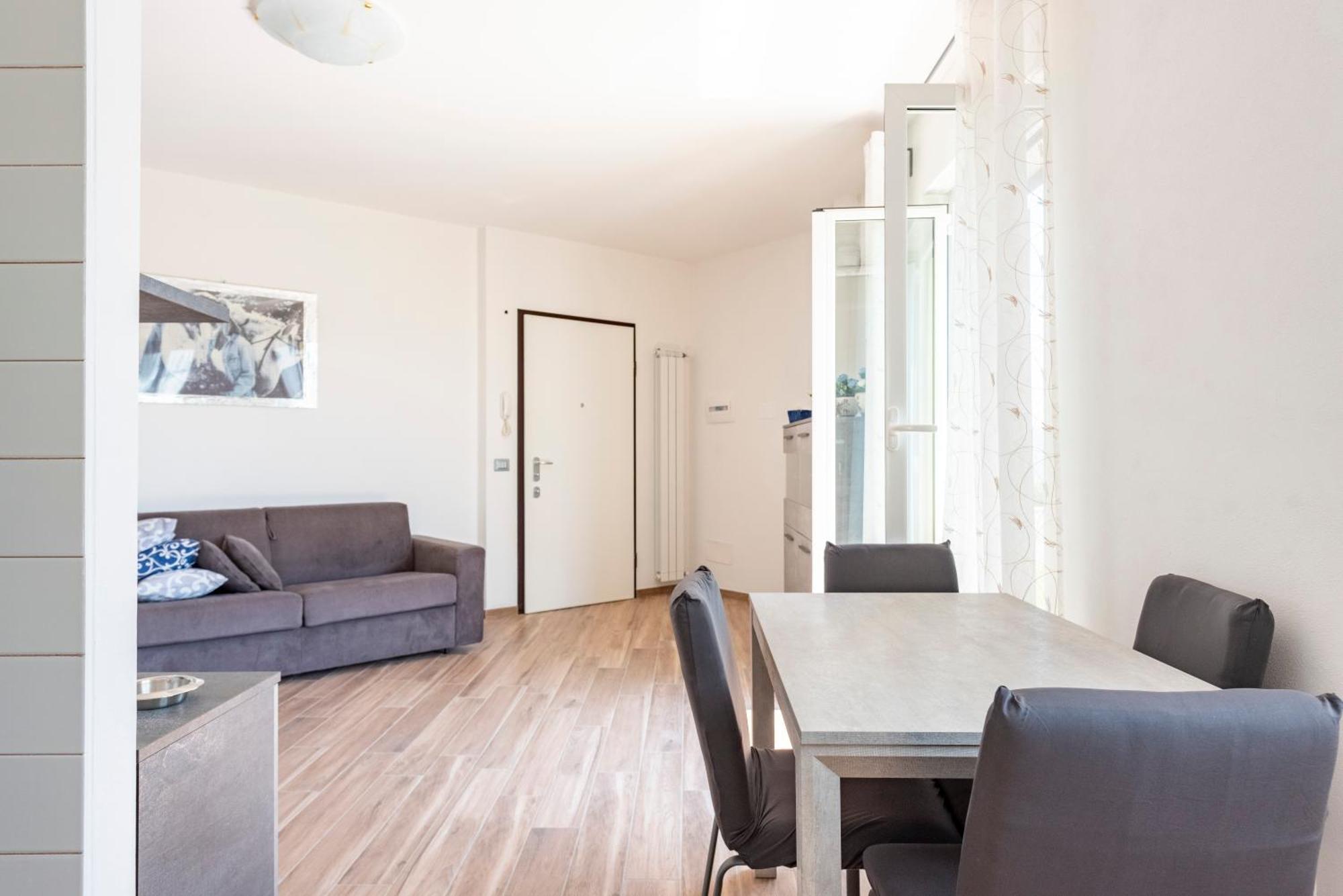 Joivy Villa Guanna - Charming Flat With Garden Bracco ภายนอก รูปภาพ