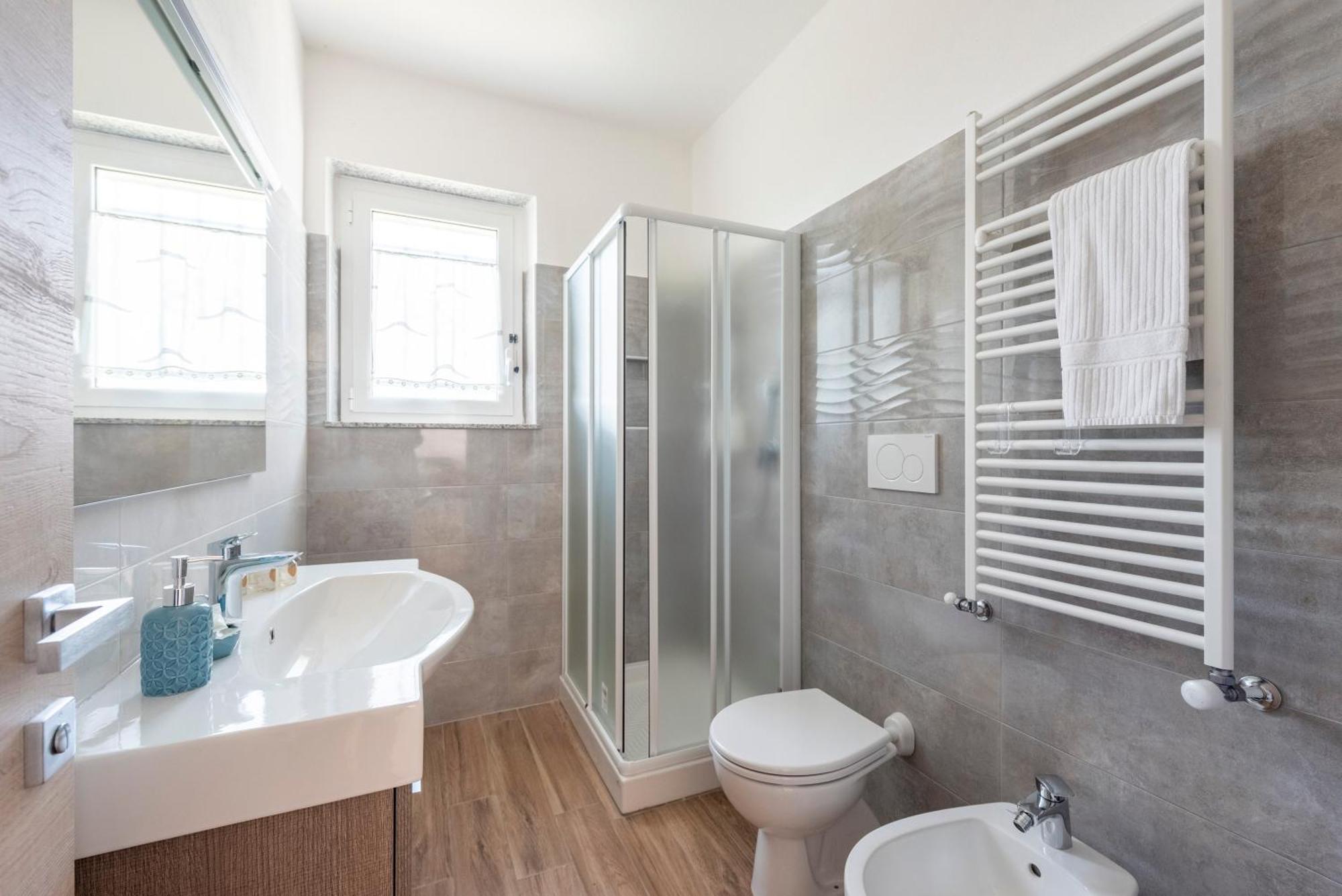 Joivy Villa Guanna - Charming Flat With Garden Bracco ภายนอก รูปภาพ