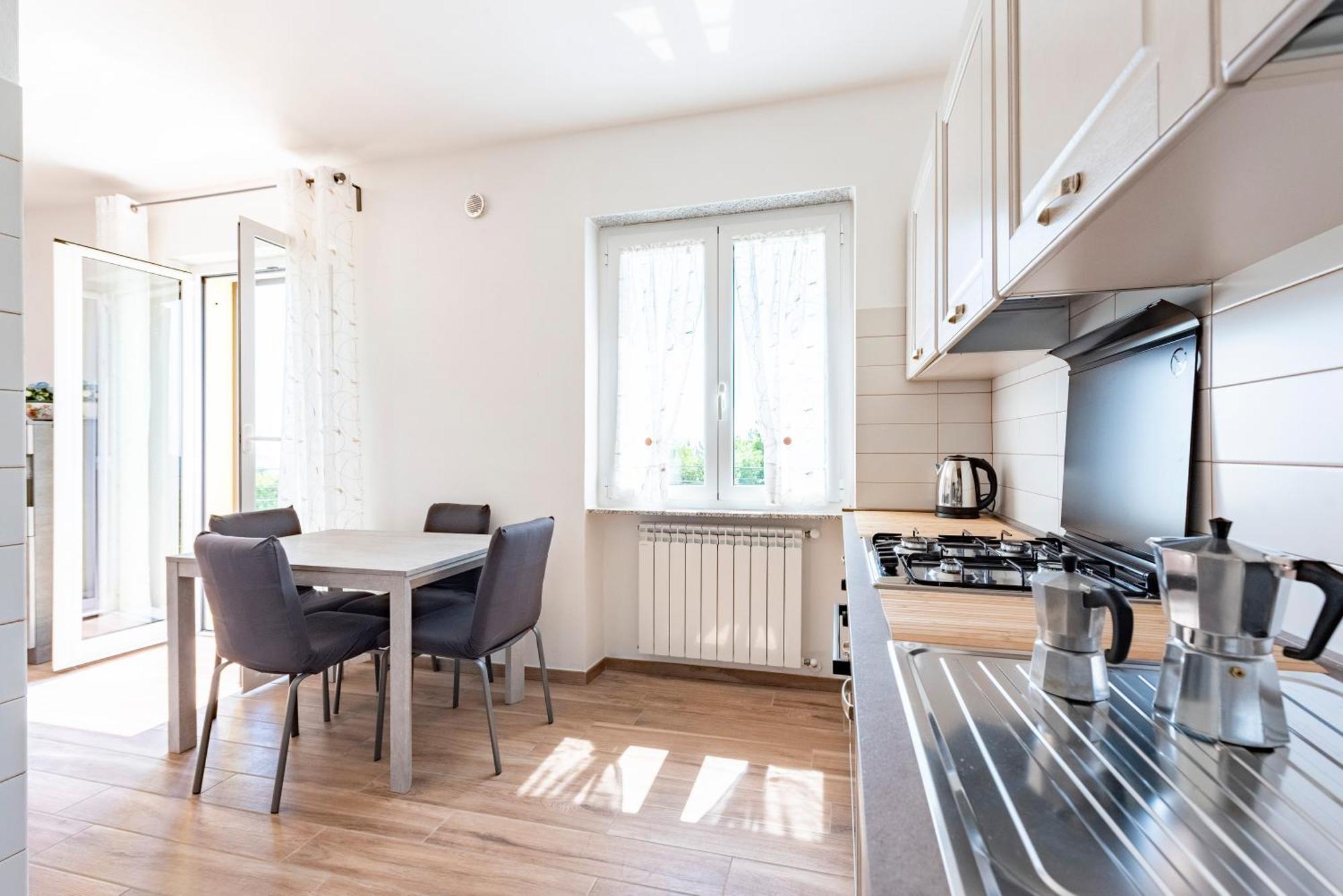 Joivy Villa Guanna - Charming Flat With Garden Bracco ภายนอก รูปภาพ